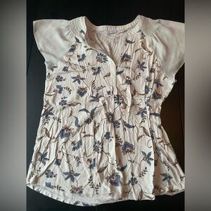 Woman’s short sleeve